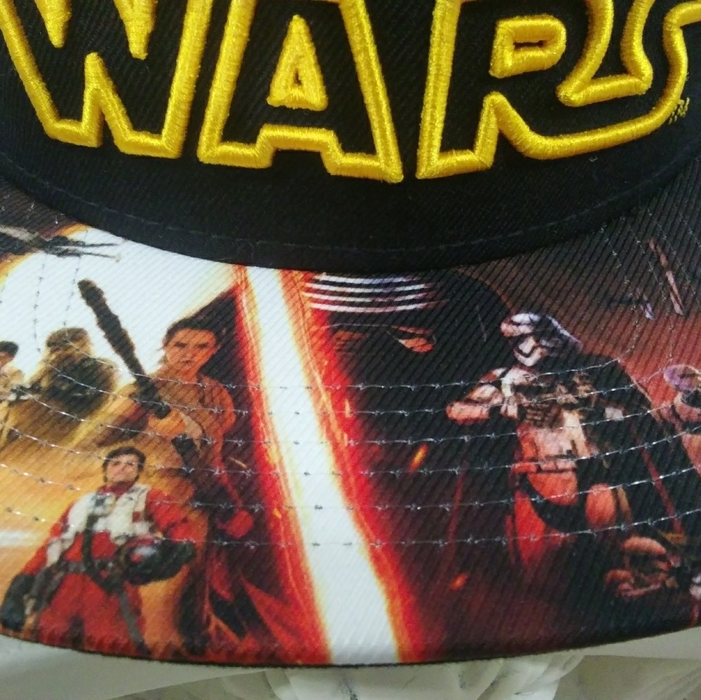 Star Wars Snap Back Baseball cap - Picture 2 of 5